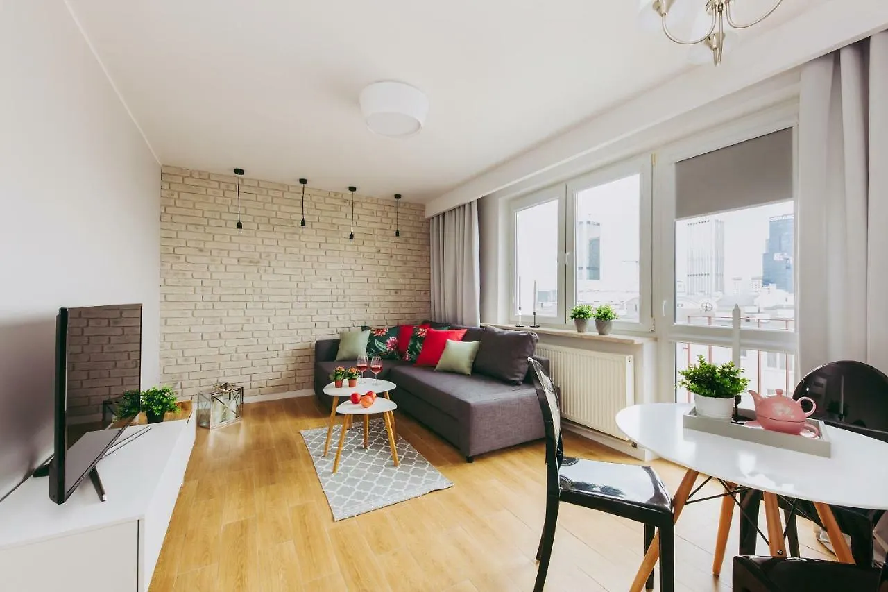 Oomph Warsaw Downtown Apartments